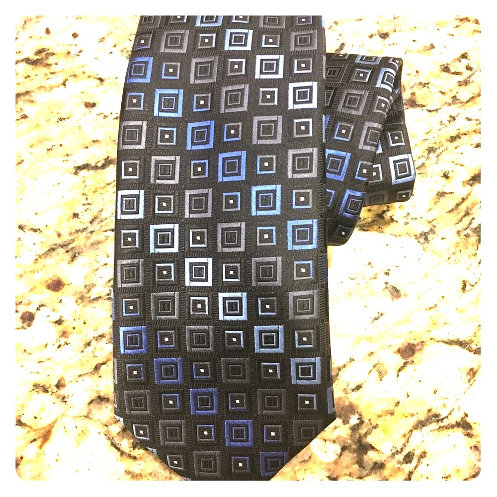 Narrow necktie from Nicole Miller.